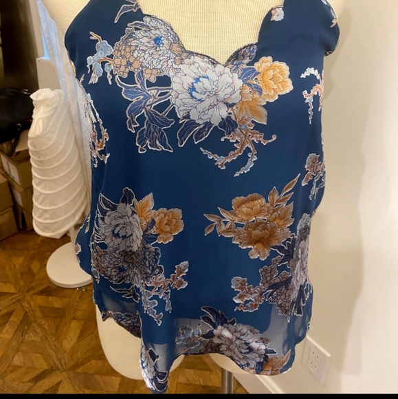 NWT NINE BRITTON Cami - Picture 3 of 4